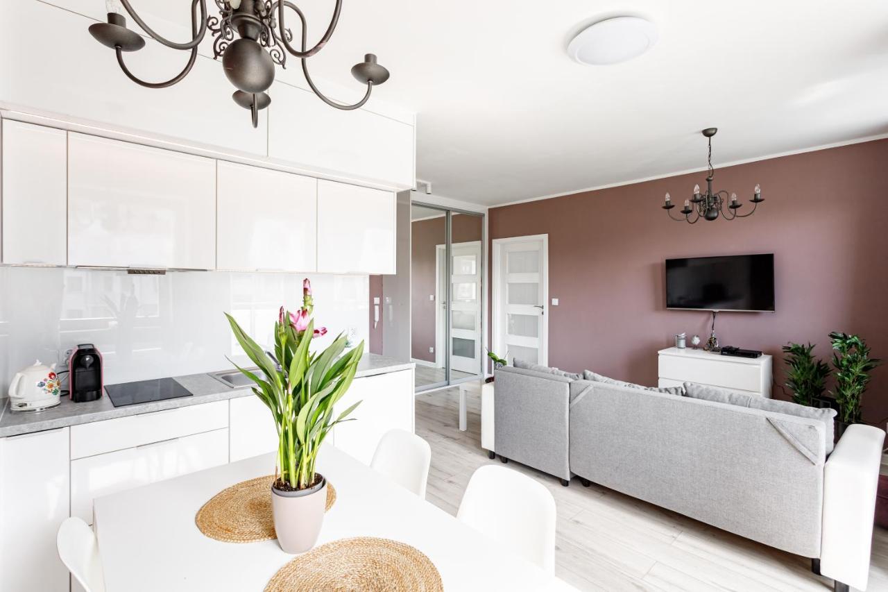 Apartament "Anna" - Kwartal Rozy Wiatrow, 15 Min Spacerem Od Plazy Swinoujscie Ngoại thất bức ảnh